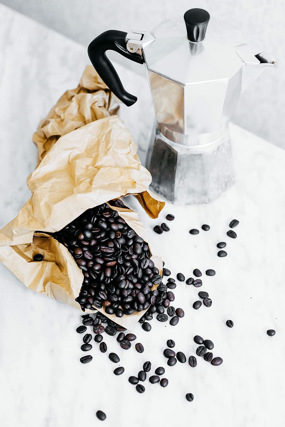 black coffee beans and gray mocha pot, stainless steel pitcher with coffee bean lot, HD wallpaper