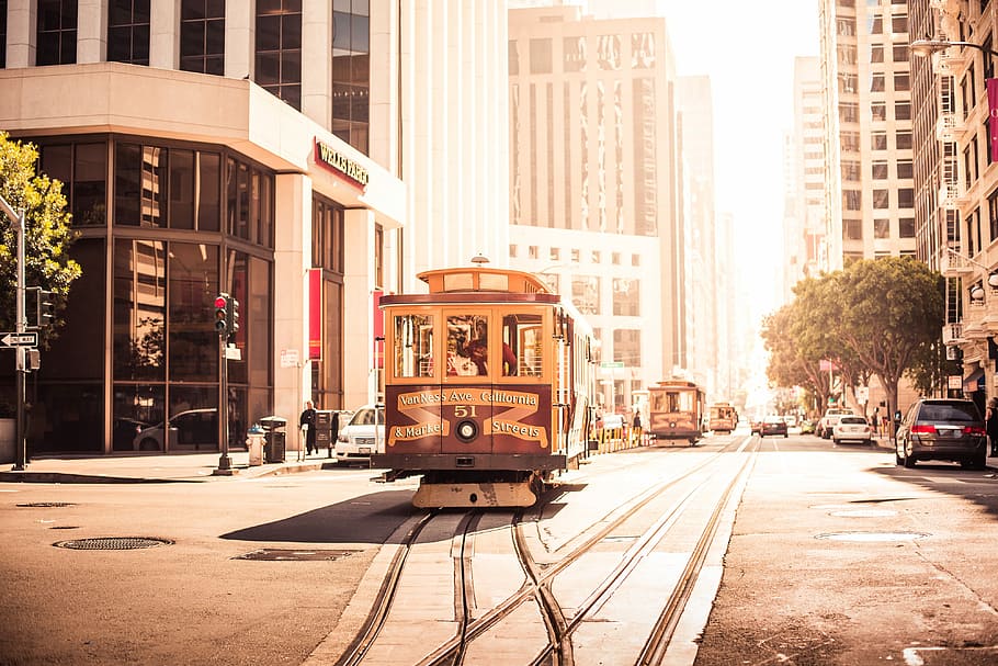 San Francisco Cable Car on Sunny California Street #2, architecture, HD wallpaper