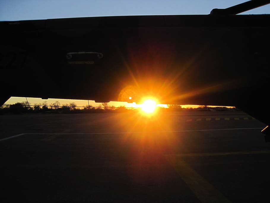 Sunset, Orb, Radiating, Orange, yellow, horizon, tailboom, tarmac HD wallpaper