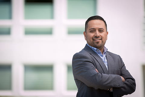 latino, executive, bio, business person, businessman, corporate business HD wallpaper