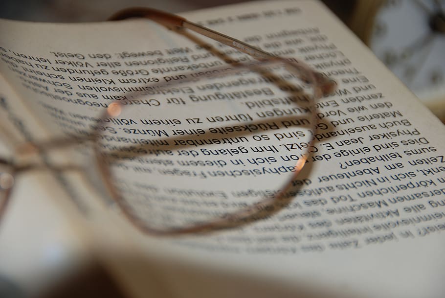 sharpness, glasses, book, words, read, study, text, western script HD wallpaper