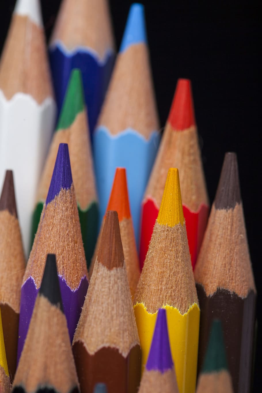 close up photography of assorted-color coloring pencils, multicolored, HD wallpaper