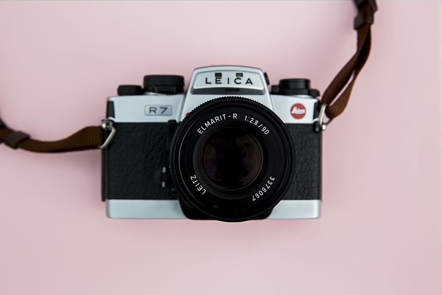black and gray Leica R7 film camera, black and gray Leica point-and-shoot camera HD wallpaper