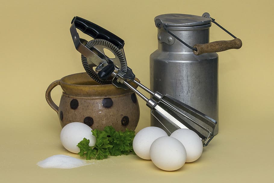 four white poultry eggs and brown canister, milk, agitator HD wallpaper