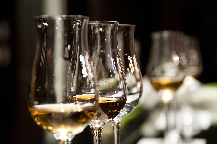 close-up photo of three clear wine glasses, drink, alcohol HD wallpaper