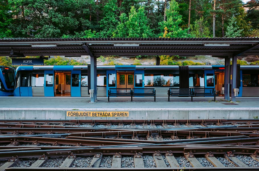 Alvik subway station, photo of train station, railway, platform HD wallpaper
