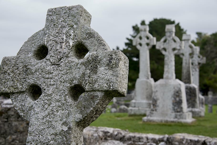 clonmacnoise, monastery, religion, grave, celtic cross, cemetery HD wallpaper