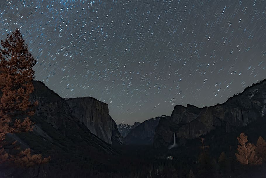 mountain range under starry skies, black mountains under galaxy HD wallpaper