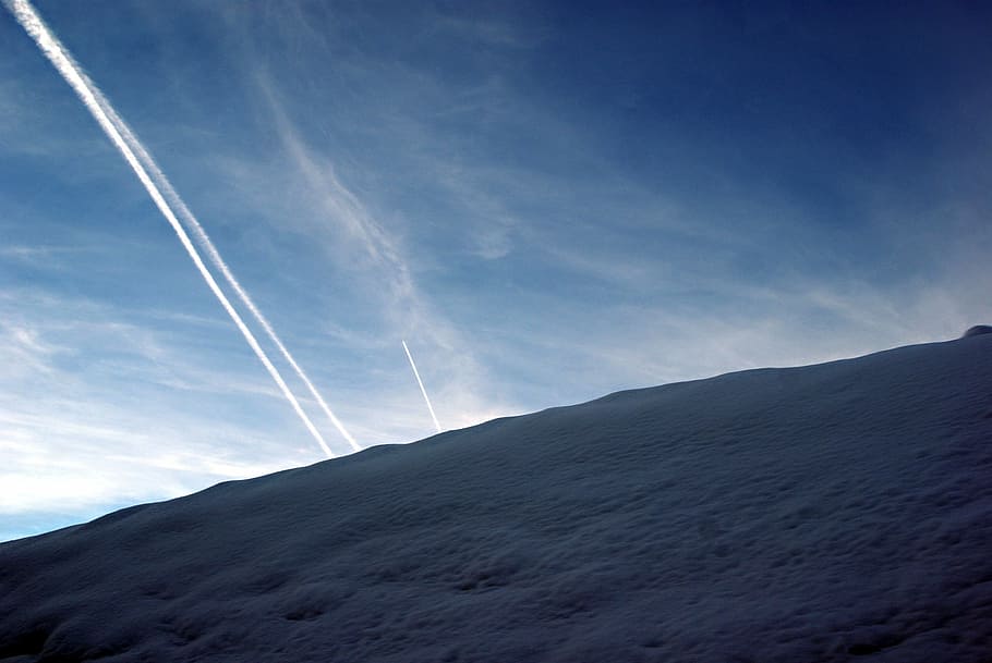 wintry, snow, contrail, sky, jet trails, landskape, winter HD wallpaper