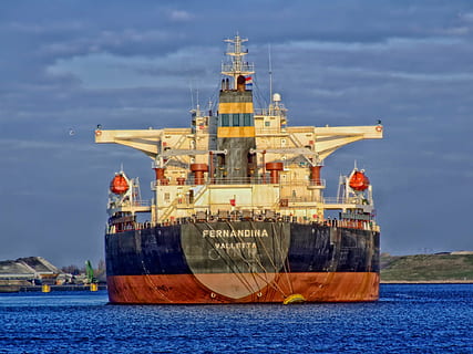 close up photograph blue and red Pernadina ship, freightliner HD wallpaper