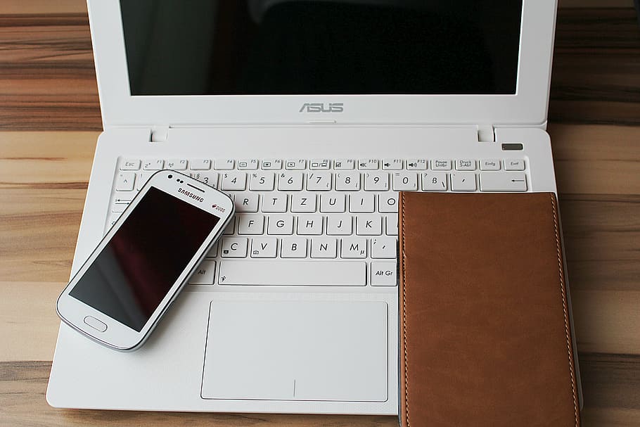 notebook, smartphone, home office, work, technology, laptop HD wallpaper