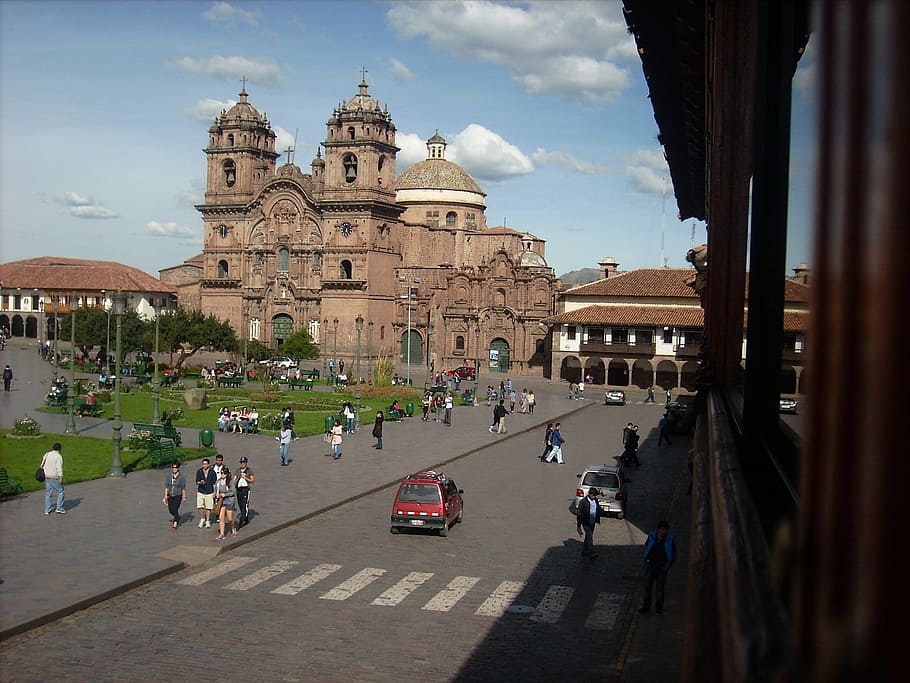 view of cars and people on road, cusco, street, peru, plaza de armas, HD wallpaper