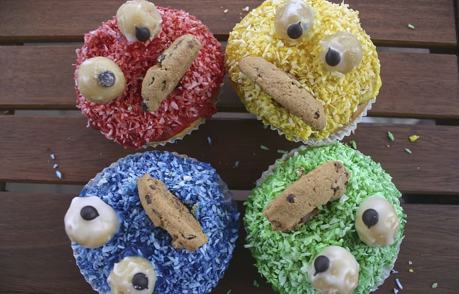 Muffins, Colorful, Eat, pgdboss, red, blue, yellow, delicious HD wallpaper
