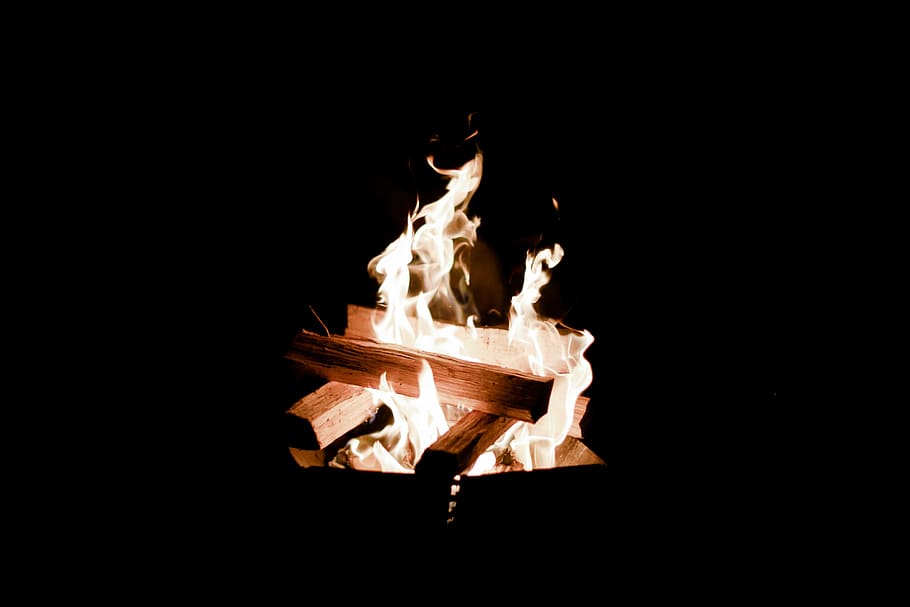 bonfire during night, fire pit, burning, flames, wood, logs, dark HD wallpaper