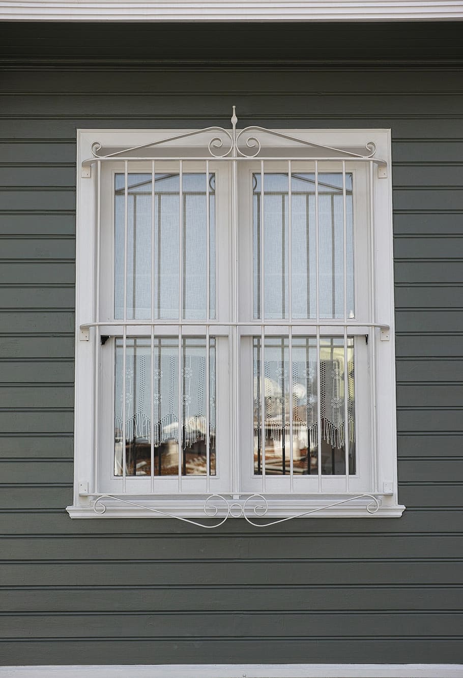 window, home, old building, decoration, city ​​center, design HD wallpaper