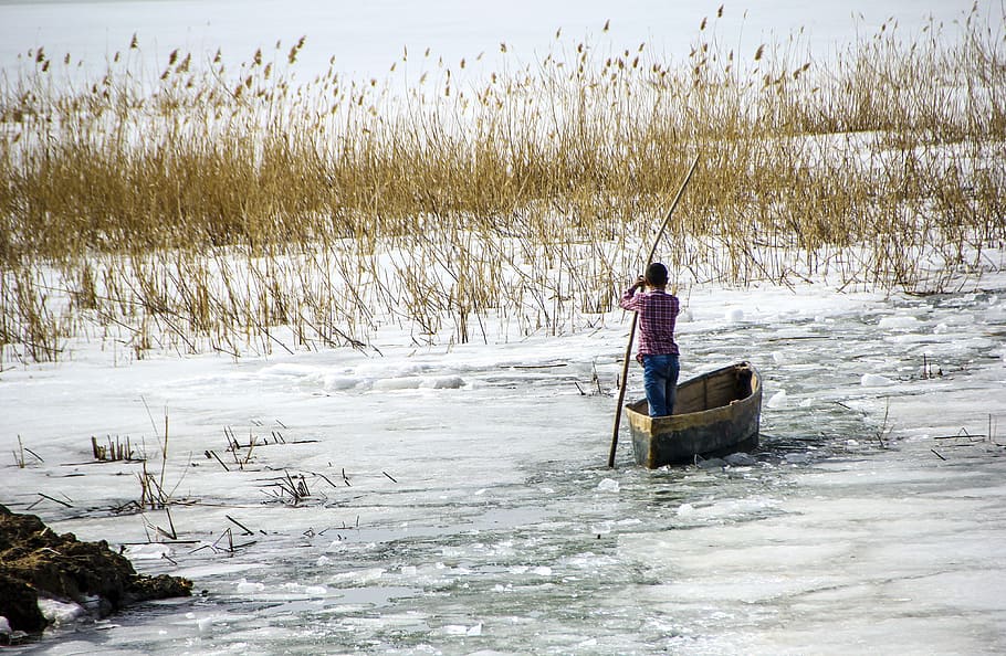 person riding a boat during day time, river, ice, canoe, lake HD wallpaper