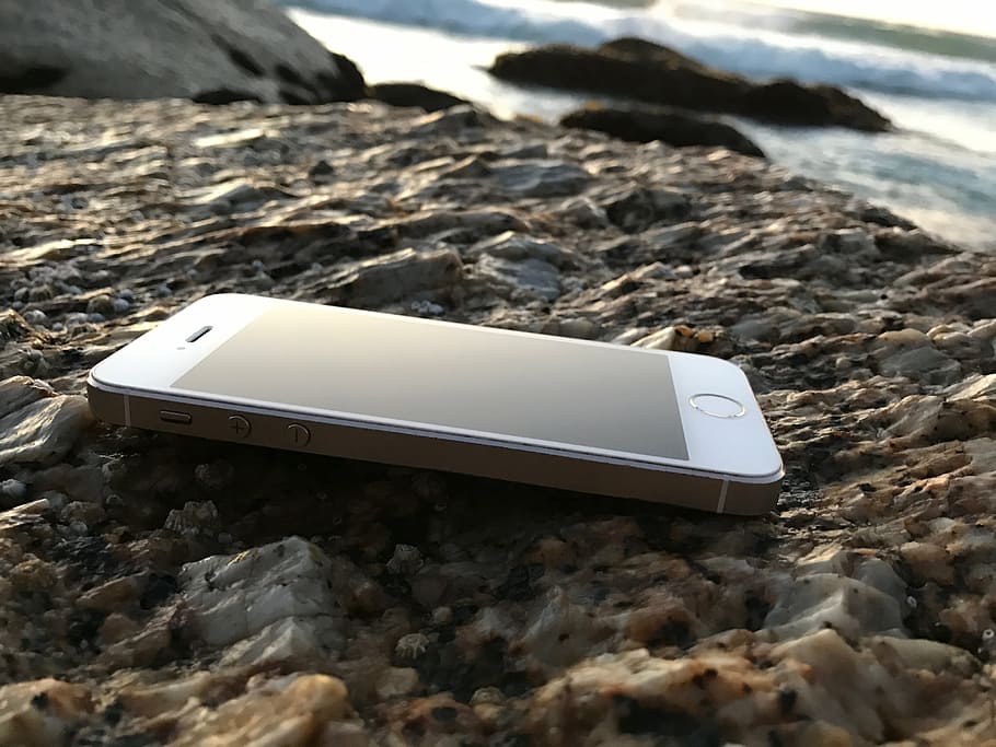 iphone, technology, communication, cell, apple iphone, land HD wallpaper