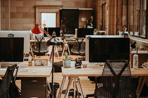 turned off flat screen monitors on top of beige desks, desk, office, computer, screen, lamps HD wallpaper
