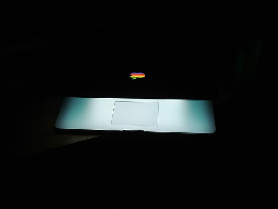 silver MacBook, apple, macbookpro, laptop, screen light, eclipse
