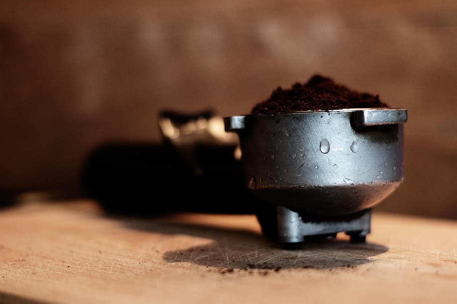 shallow focus photography of steel scoop, Coffee Maker, Restaurant HD wallpaper