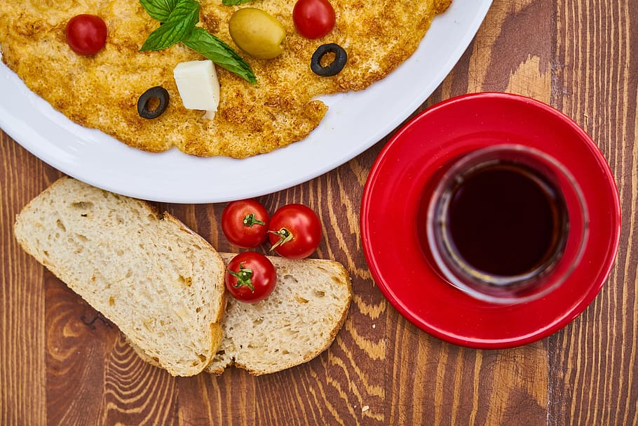 omelet, egg, breakfast, tea, bread, tomato, food photo, nutrition, HD wallpaper