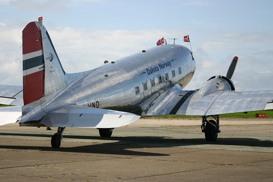Veteran, Aircraft, Propeller, airplane, air vehicle, airport runway HD wallpaper