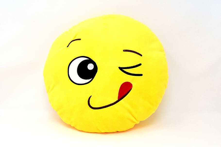 emoji pillow, smiley, face, wink, emoticon, funny, emotion, laugh, HD wallpaper