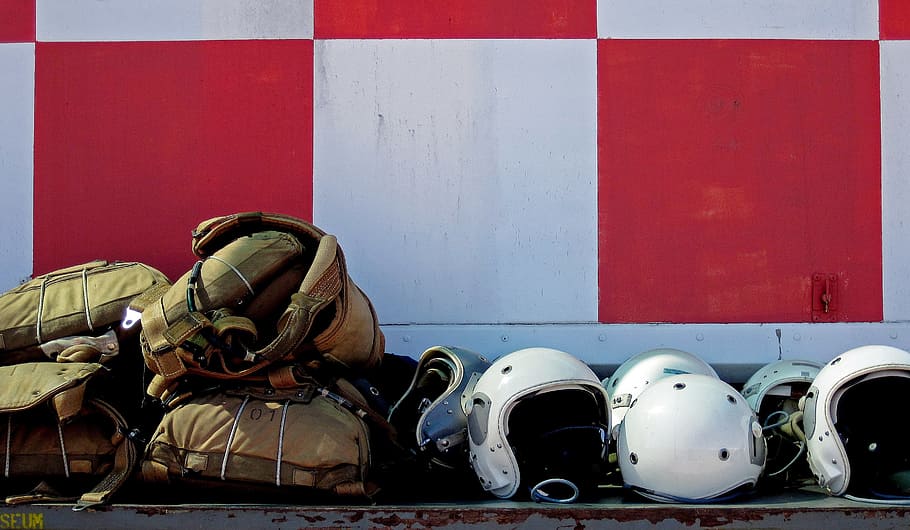 Flight, Helmets, White, Bone, Domes, flight helmets, bone domes HD wallpaper