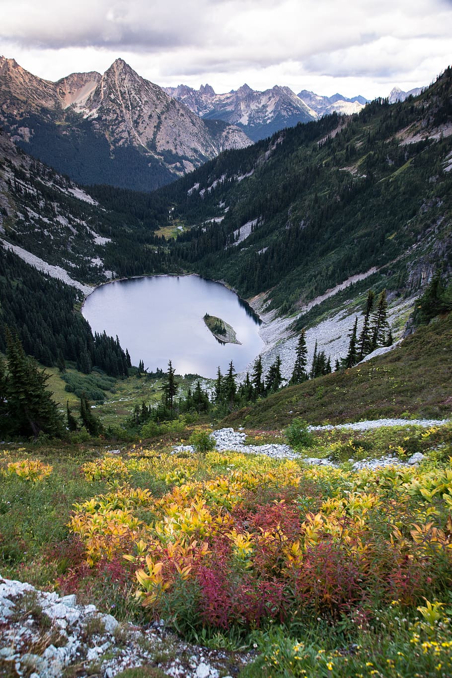 landscape, mountains, nature, water, daylight, fall, lake, mountain peak HD wallpaper