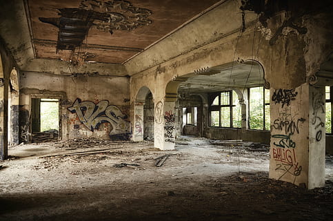 white concrete house, ruin, villa, lapsed, decay, home, old HD wallpaper