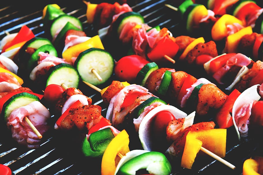 Shish kebab on BBQ, food/Drink, barbecue, barbeque, grill, grilling, HD wallpaper