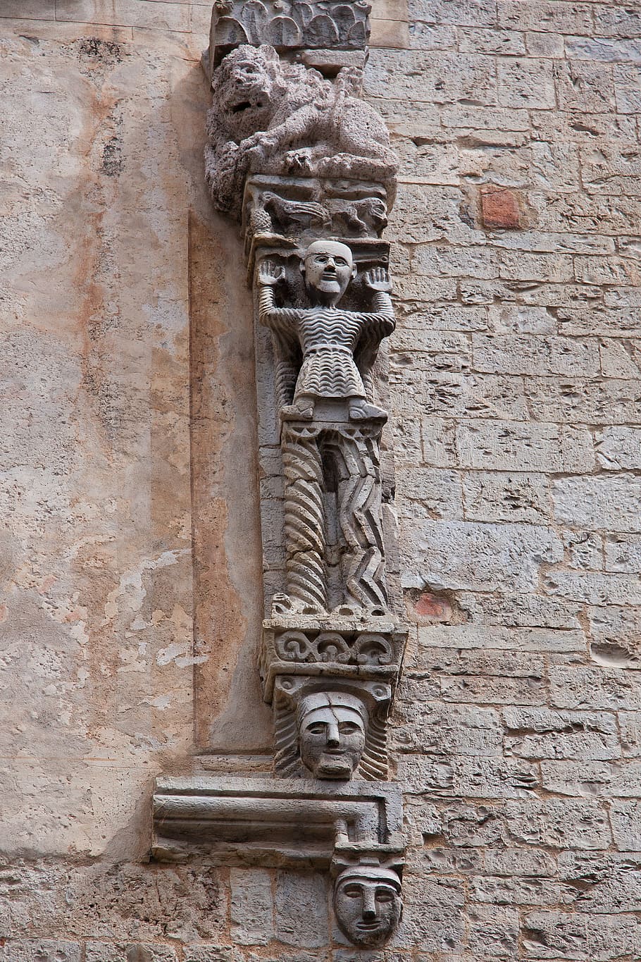 pillar, rhaeto romanic, architecture, building, worship, figure HD wallpaper