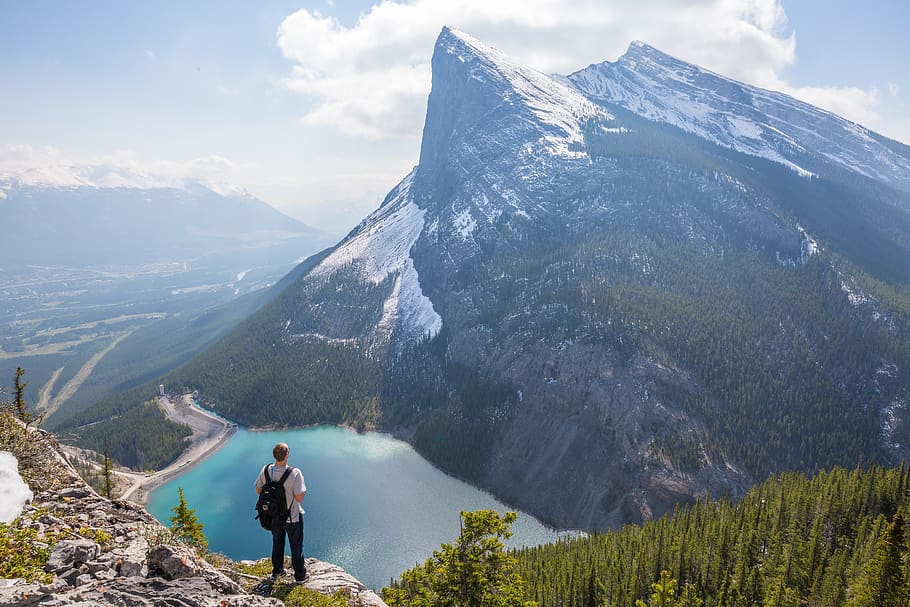 canadian rockies, hiker, lake, landscape, man, nature, peaks, HD wallpaper
