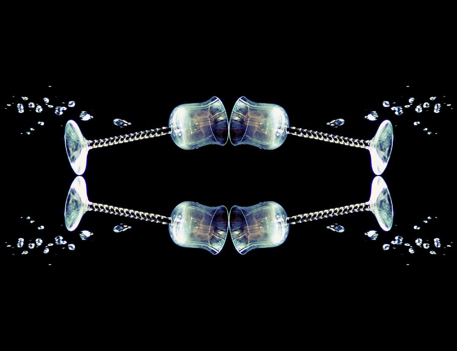 glasses, reflection, drops, spill, studio shot, black background HD wallpaper