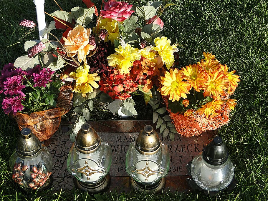 candles, light, memory, cemetery, all saints ' day, tribute HD wallpaper