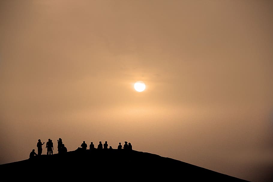 people top of mountain, sunset, desert, contrast, sand, landscape HD wallpaper