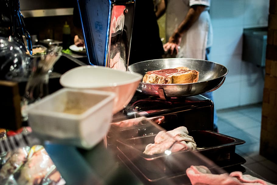 Weighing a beef steak, hands, meat, process, food, cooking, people HD wallpaper