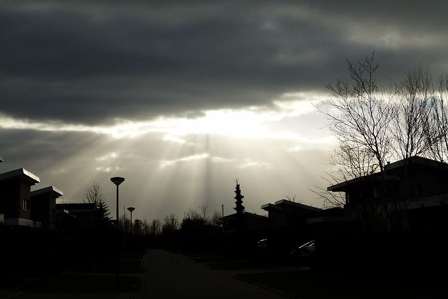 clouds, air, nature, sun rays, imminent, architecture, building exterior HD wallpaper