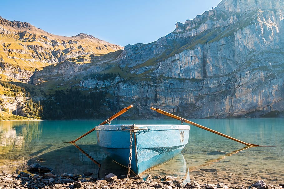 boat on seashore with paddles, boot, lake, mountains, bergsee HD wallpaper
