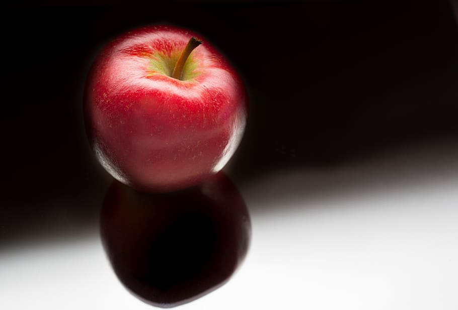 Shiny, Apple, Red, Black, Background, black background, shade HD wallpaper