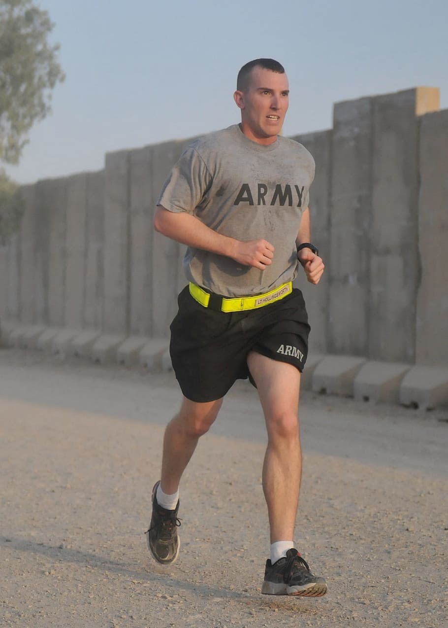 man in gray crew-neck shirt, Runner, Male, Athlete, Active, running, HD wallpaper