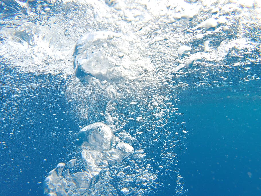 body of water bobbles, splash, ocean, clean, color, energy HD wallpaper