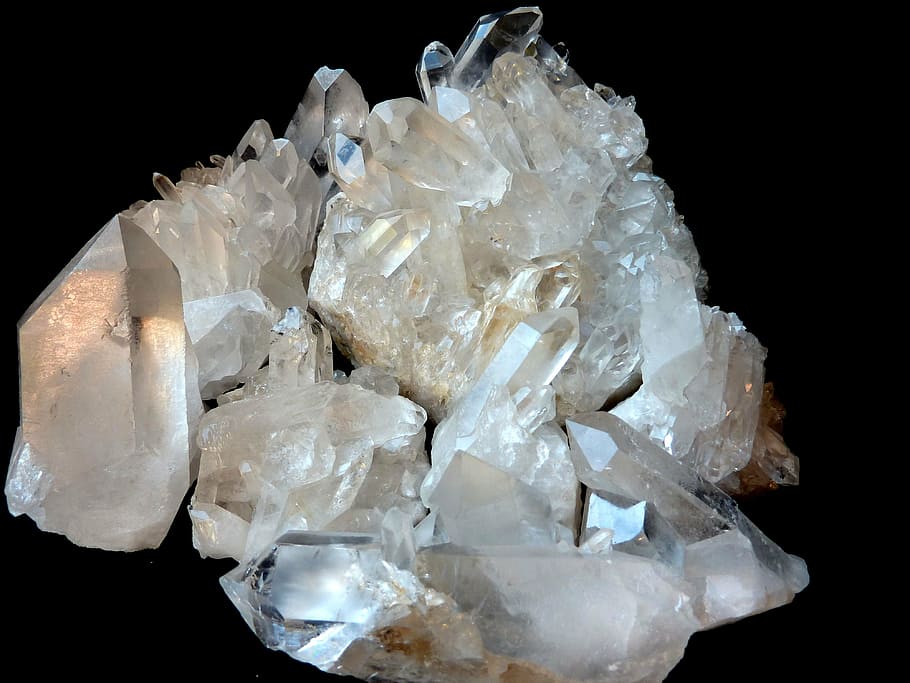 white crystal geode stone, rock crystal, clear to white, gem top