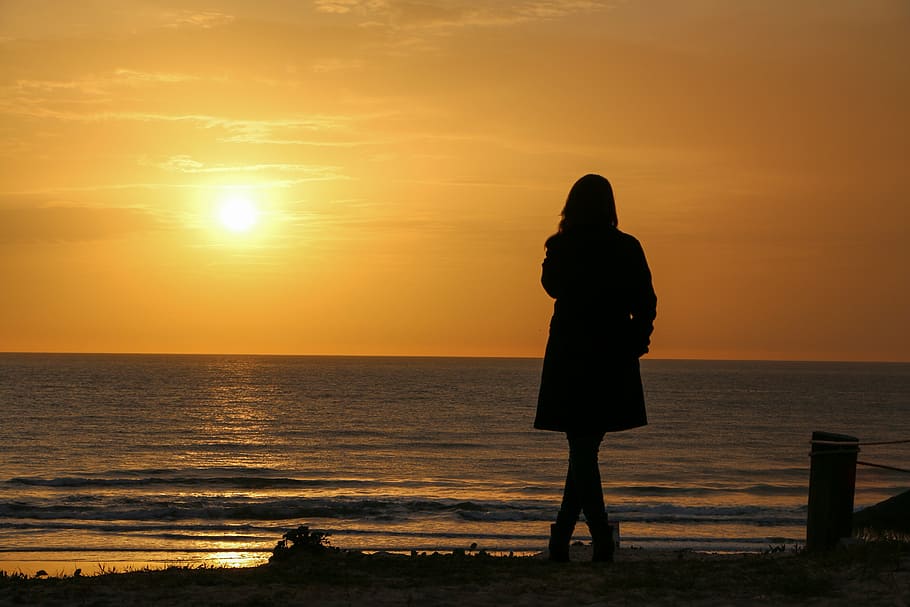 beach, sunset, orange sky, evening, sea, horizon over water HD wallpaper