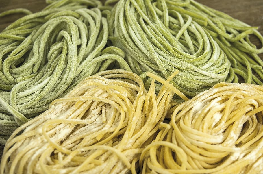 Fresh Pasta Set, four pastas, spinach, food, texture, detail HD wallpaper