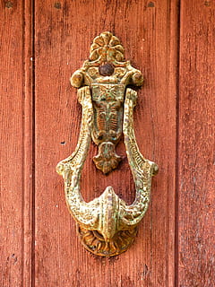 passepartout, aldaba, caller, door, knock knock, old, iron HD wallpaper