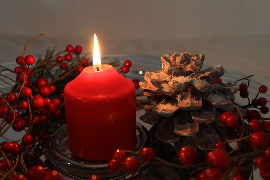 Hd Wallpaper Red Pillar Candle Burning Candle Arrangement