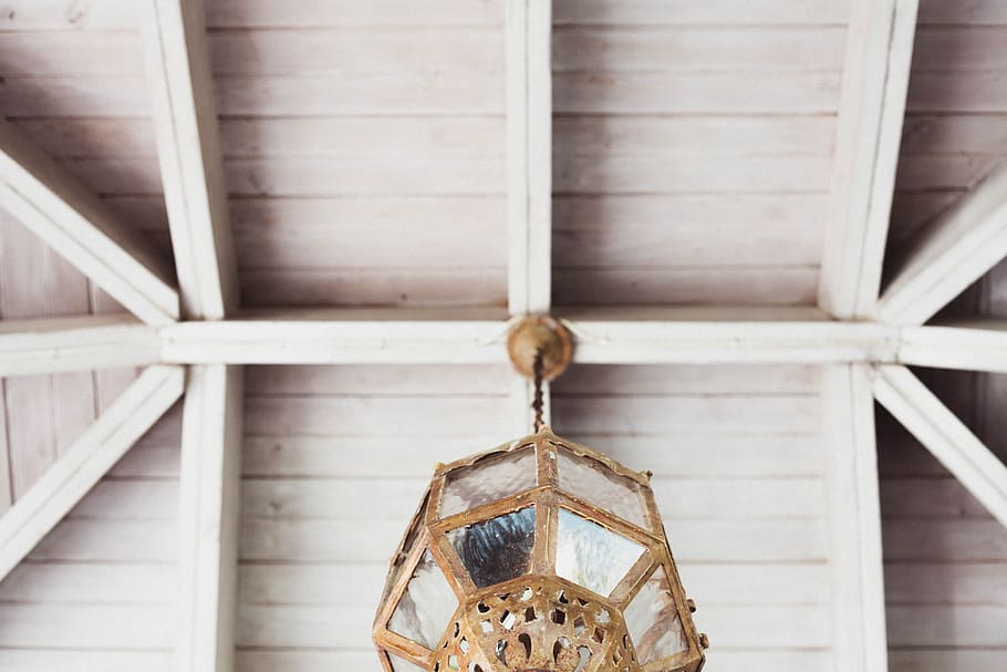 worm's eye view of pendant lamp on white ceiling, brown metal framed glass pendant lamp HD wallpaper