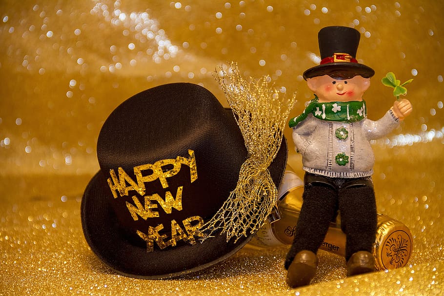 Happy New Year ceramic figurine, new year's eve, 2018, turn of the year, HD wallpaper