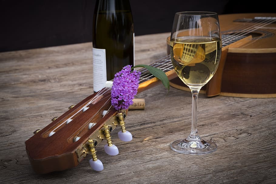 brown classic guitar between wine glass and bottle, drink, alcohol, HD wallpaper
